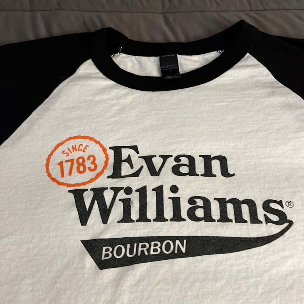 Men’s baseball shirt